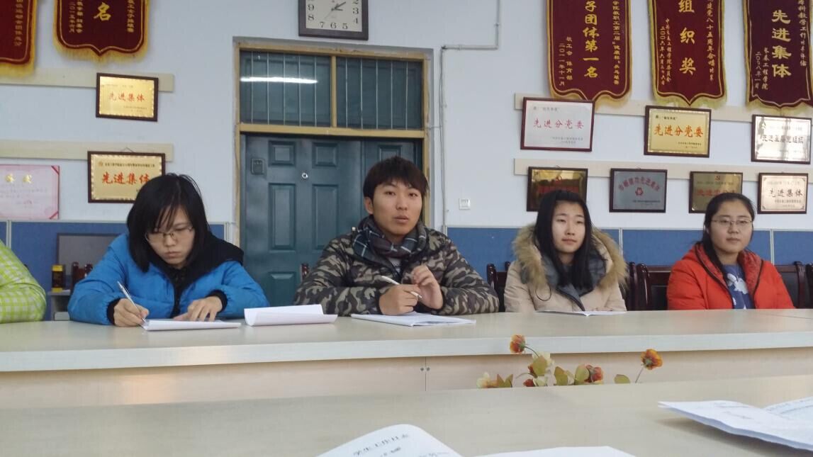 青马座谈1.jpg